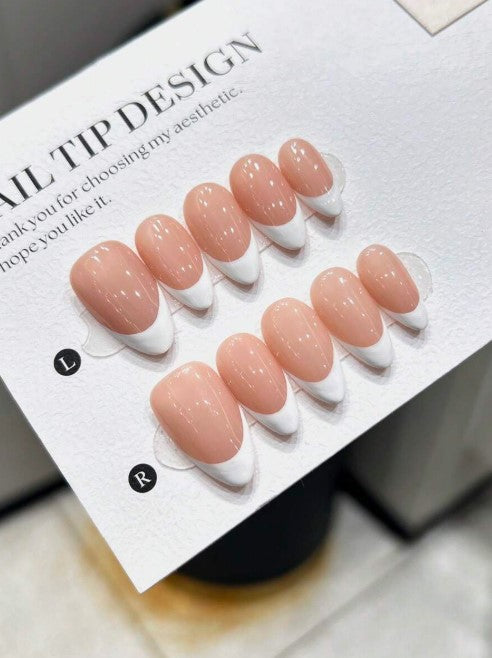 The Almond French Tip Set