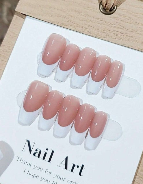 The Queen French Tip Set