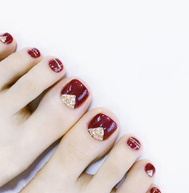 Maroon Gold Gemstone Press On Toenails